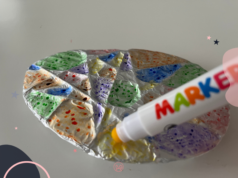 malovanie-vajicka-alobal-detail-fixka